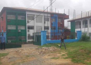 BREAKING: Ayade, APC take over PDP Secretariat in Cross River