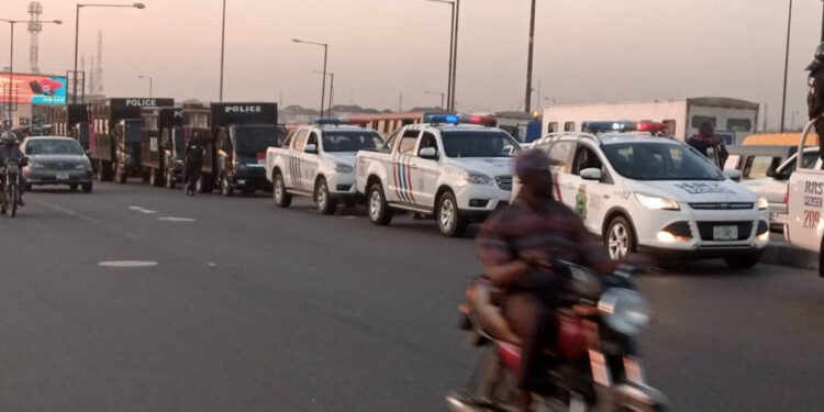 LAGOS POLICE LAUNCH NEW EQUIPMENT, FLOOD FLASH POINTS, ARREST 19 SUSPECTED TRAFFIC ROBBERS