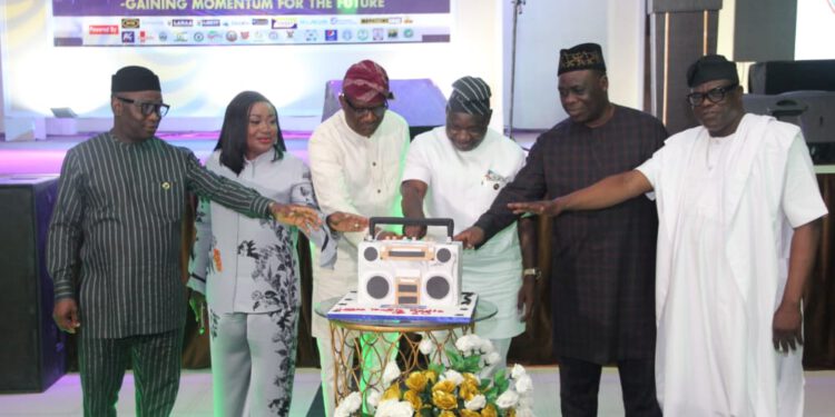 LAGOS TRAFFIC RADIO GETS KUDOS FOR TIMELY, INNOVATIVE TRAVEL ADVISORY