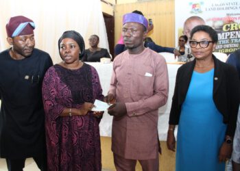 LAGOS PRESENTS N37.5m AS CROPS COMPENSATION TO NINE TRADITIONAL LAND OWNING FAMILIES IN IGBODU VILLAGE