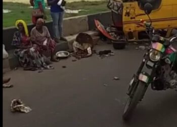 Lastma rescues 7 commercial bus passengers after collision with LBSL bus in lagos