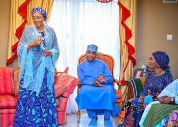 FIRST LADY OLUREMI TINUBU PAYS CONDOLENCE VISIT TO THE SARAKI FAMILY AHEAD OF MOTHERS BURIAL