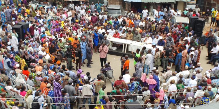 Odiolowo/Ojuwoye Stakeholders Collectively Speak Against Protest; Commend Council Boss Rasaq Ajala + Photos, Videos