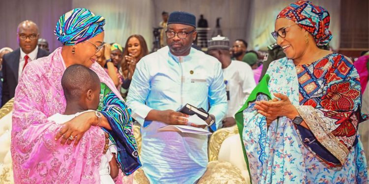 FIRST LADY OLUREMI TINUBU FLAGS OFF FREE TO SHINE TRIPPLE ELIMINATION CAMPAIGN FOR S/WEST