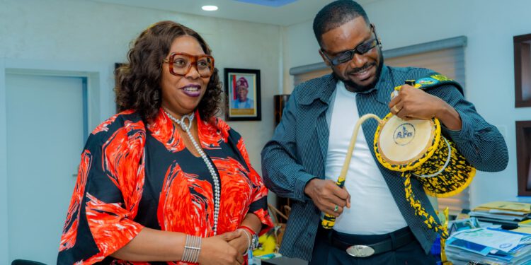 Adekunle Gold Visits Lagos Tourism Commissioner, Toke Benson-Awoyinka