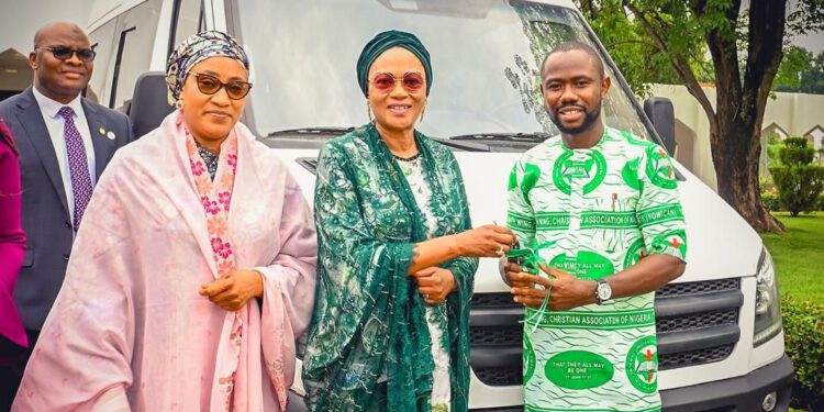 Empowering Faith in Action: First Lady Oluremi Tinubu Gifts 7 Hybrid Buses To CAN Youth Wing