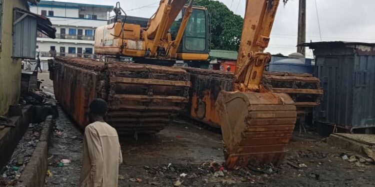 APAPA IGANMU LCDA DEPLOYS SWAMP BUGGY TO TACKLE FLOODING, RESTORE ENVIRONMENTAL SAFETY